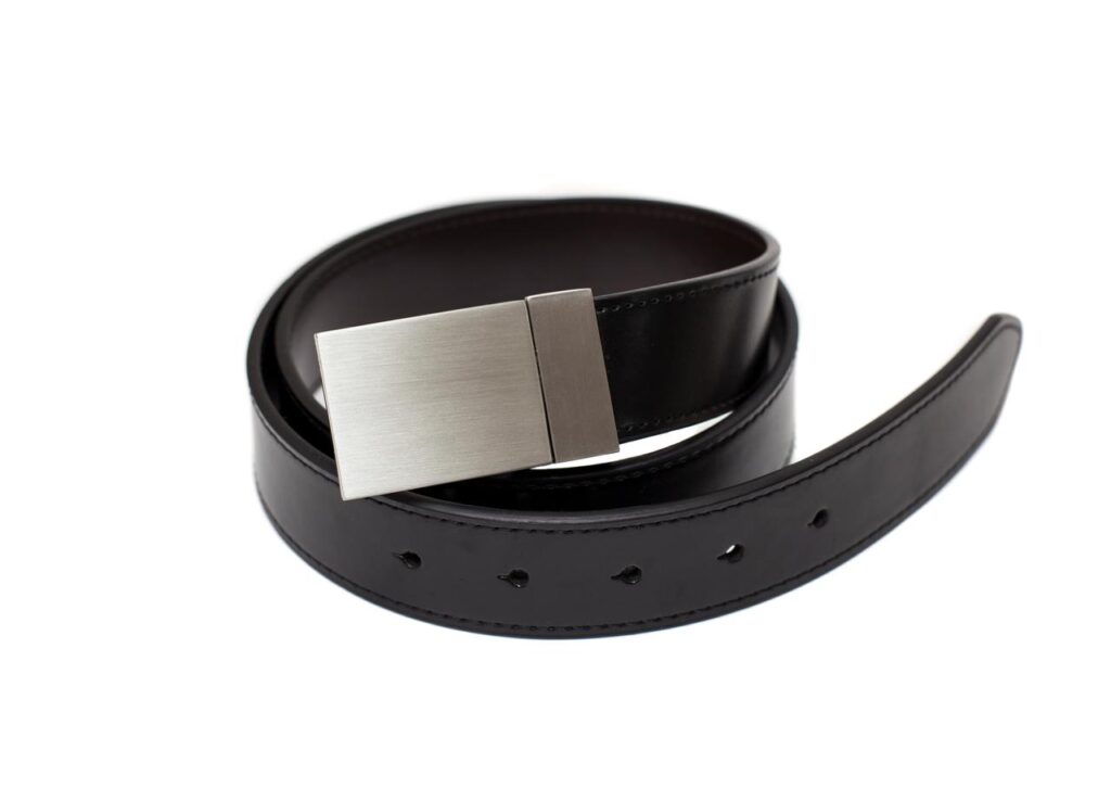 Sleek Black Belt With Flat Head